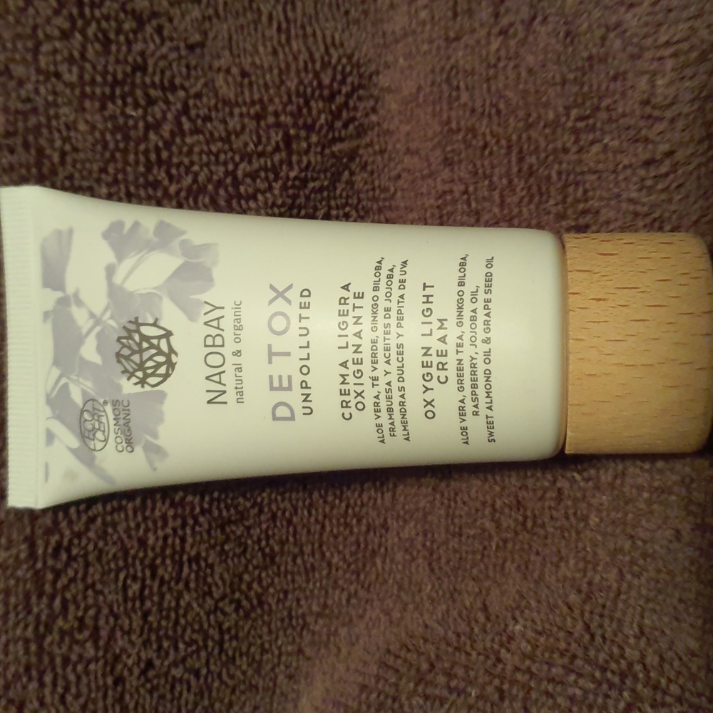 Naobay Detox Oxygen Light Cream